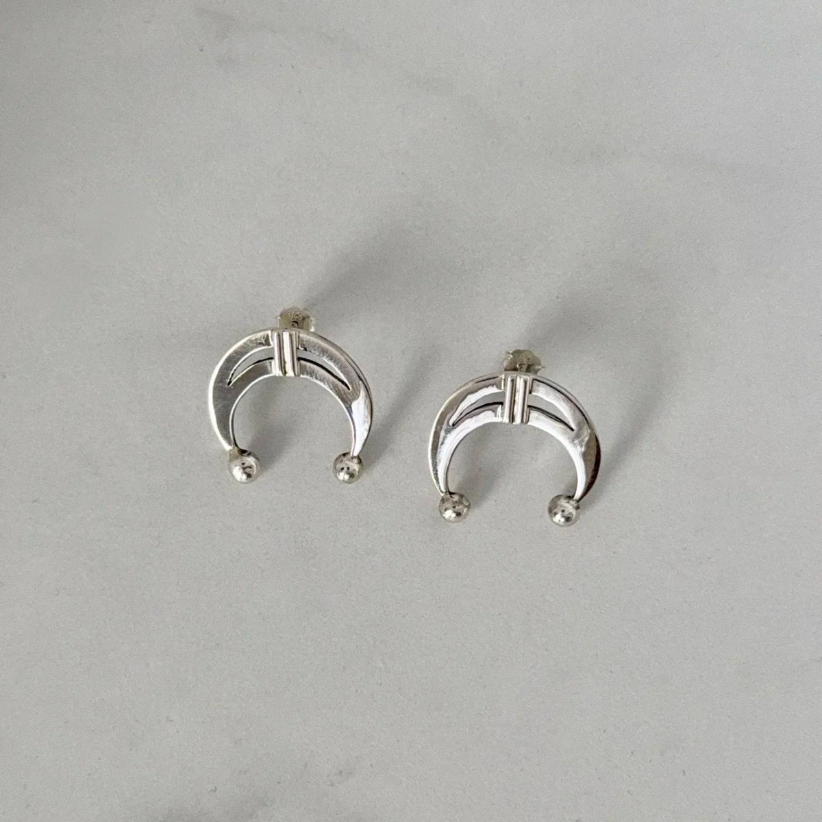 Dineh - Naja Studs