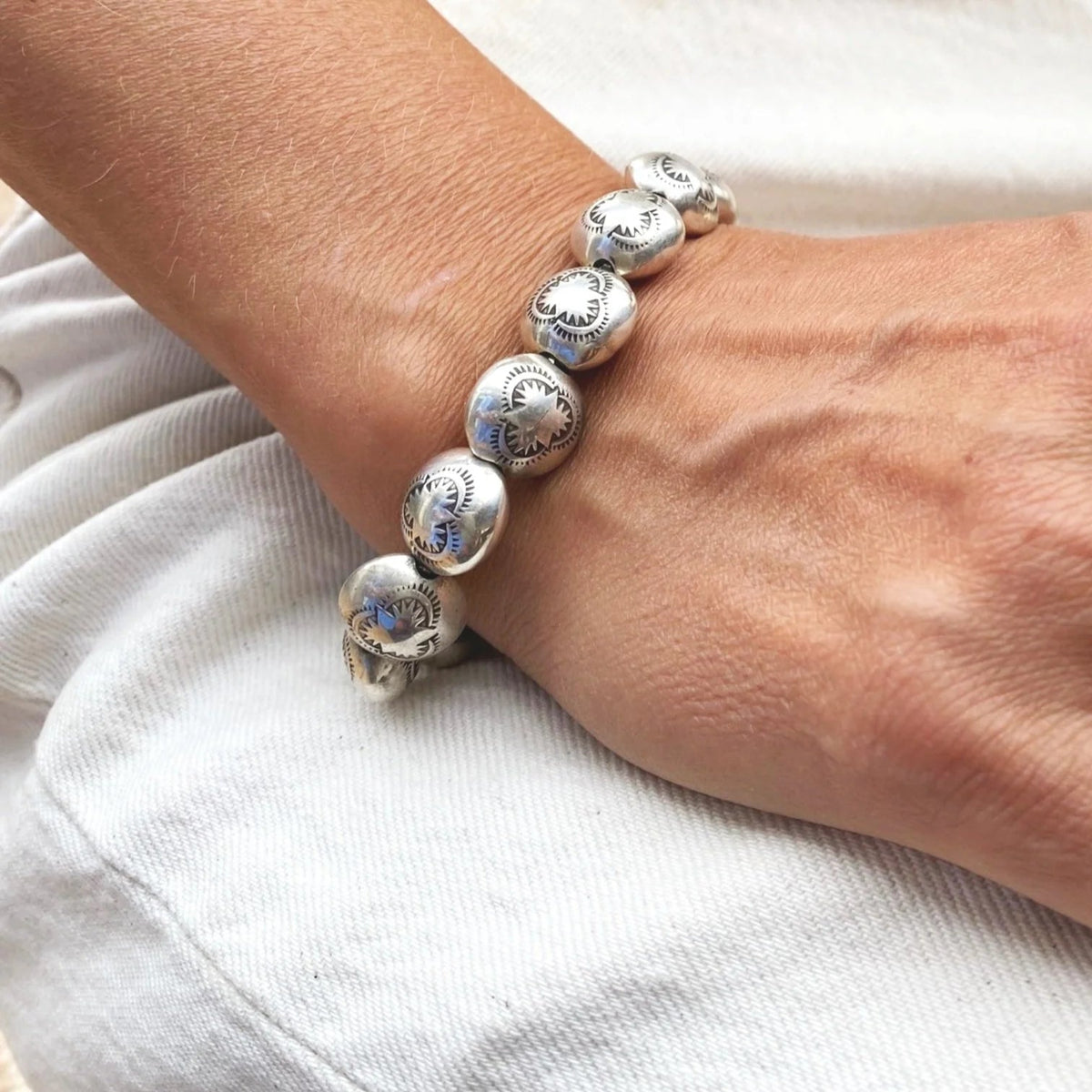 Dineh - Medium Navajo Pearl Coin Bracelet
