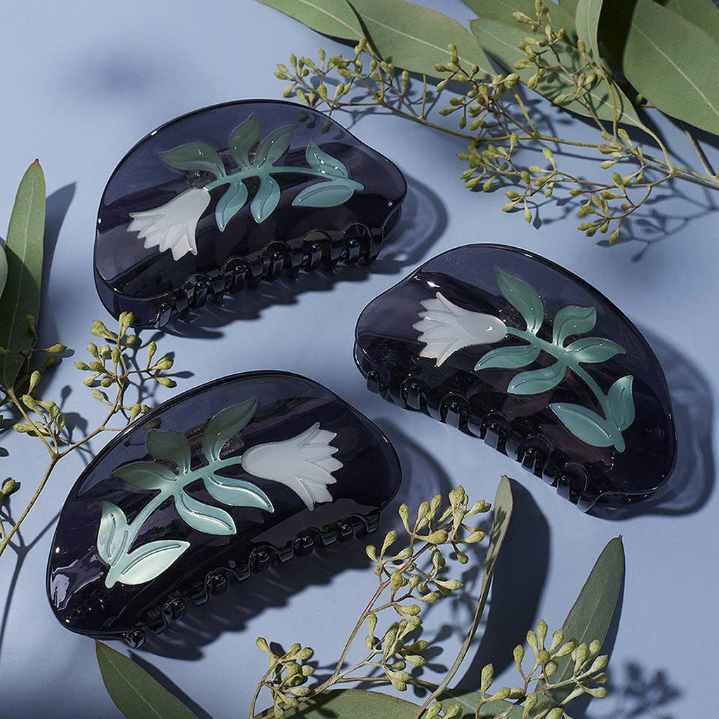 Women's Elegant Belladonna Floral Hair Claw