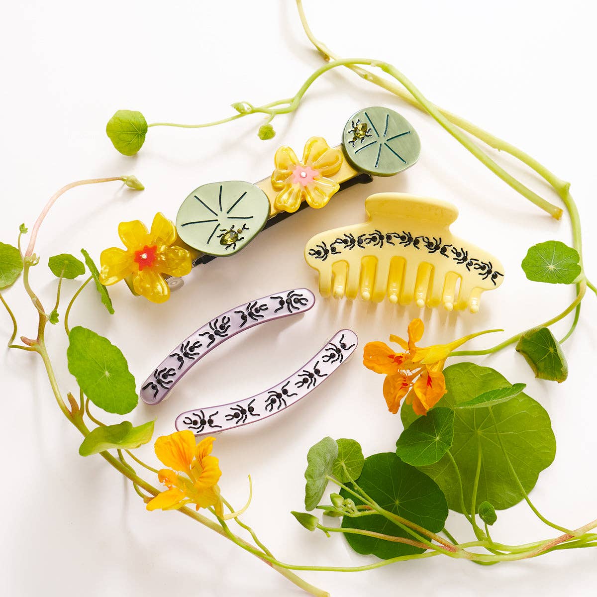 Picnic Claw - Butter Yellow Acetate Jewel Bug Hair Clip