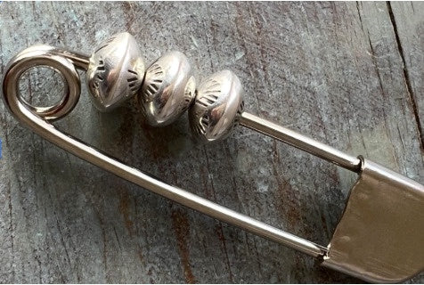 Dine - Navajo Pearl Safety Pin