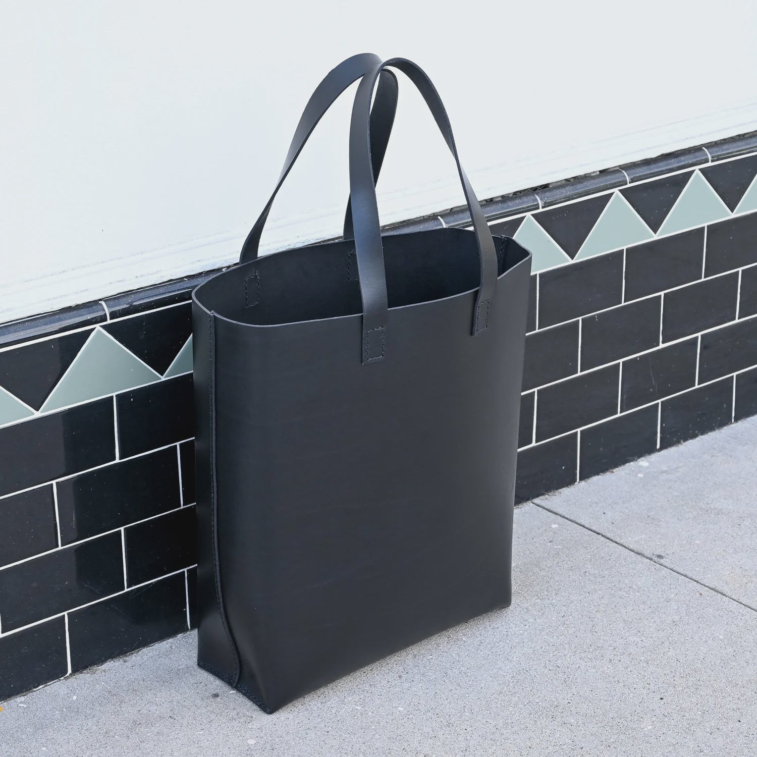 Box Tote - Black