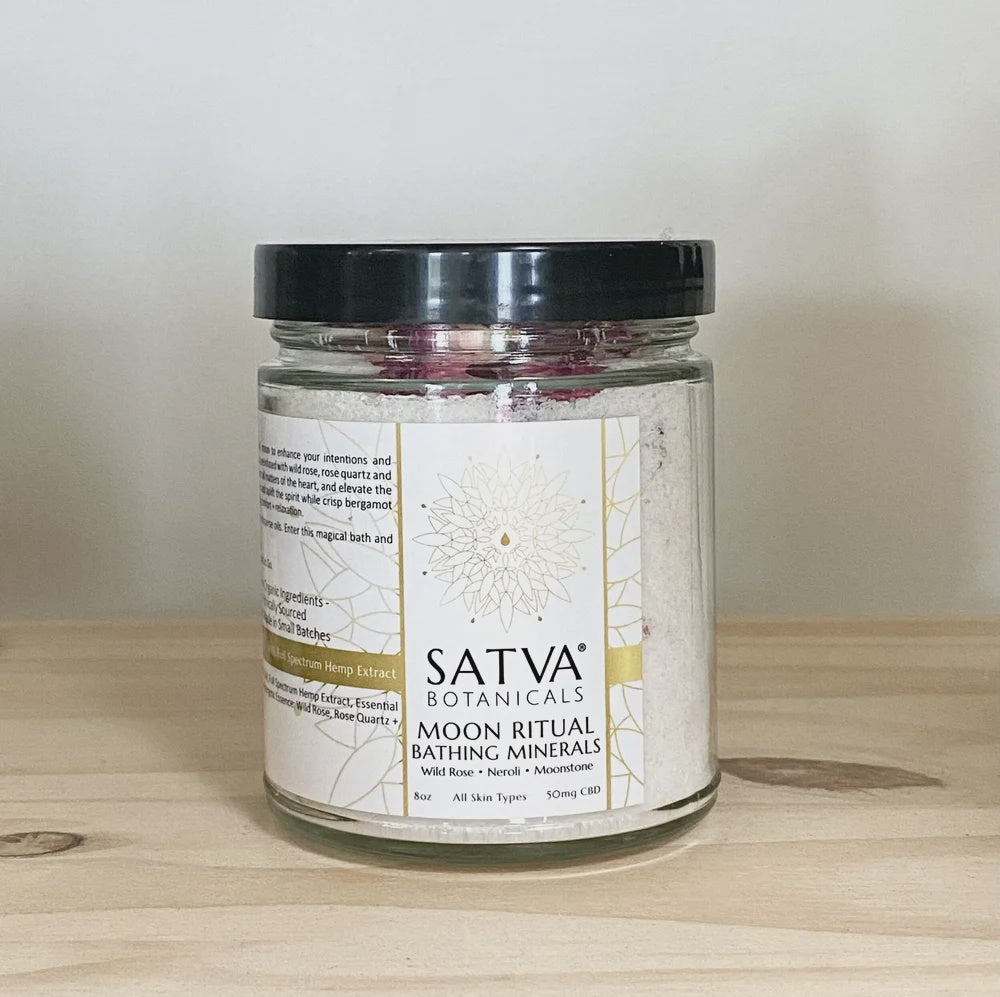 Moon Ritual Soaking Minerals