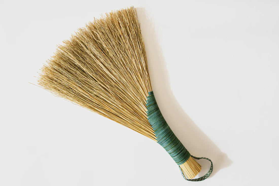 Turkey Wing Handbroom