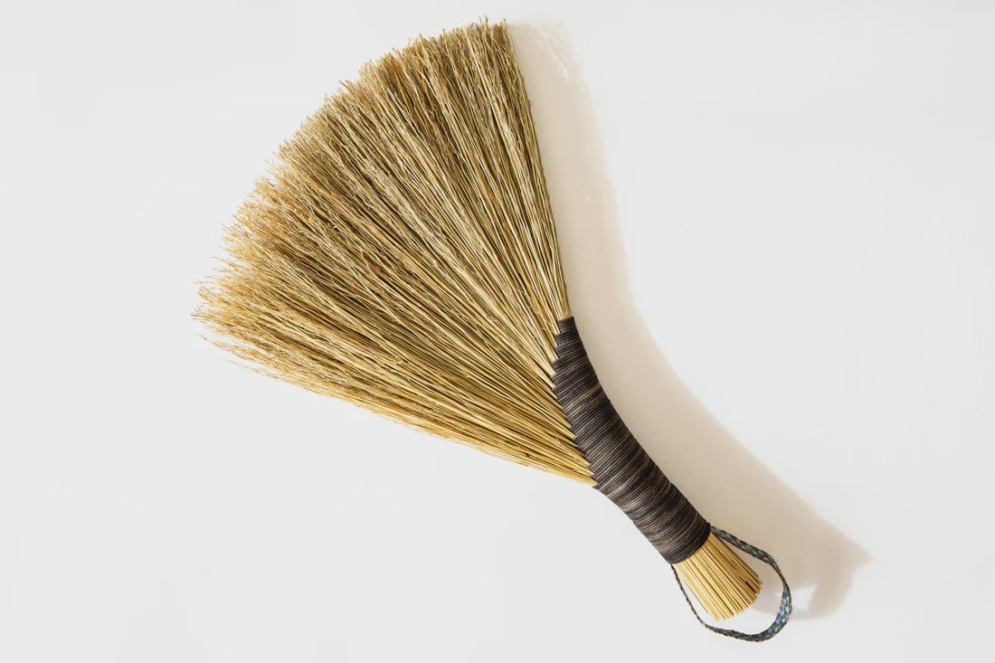 Turkey Wing Handbroom/Brown