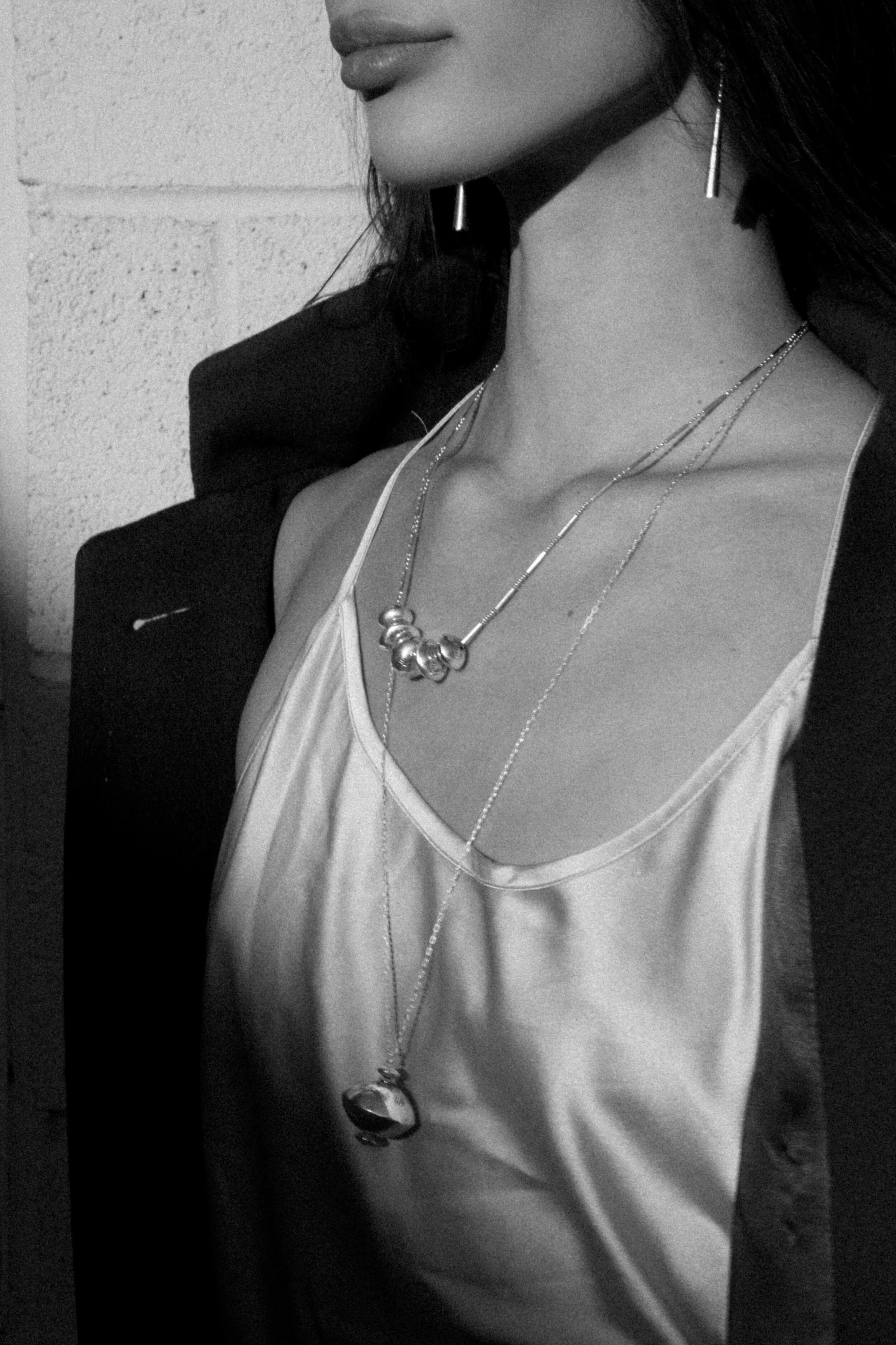 Dineh - Large Single Navajo Pearl Necklace