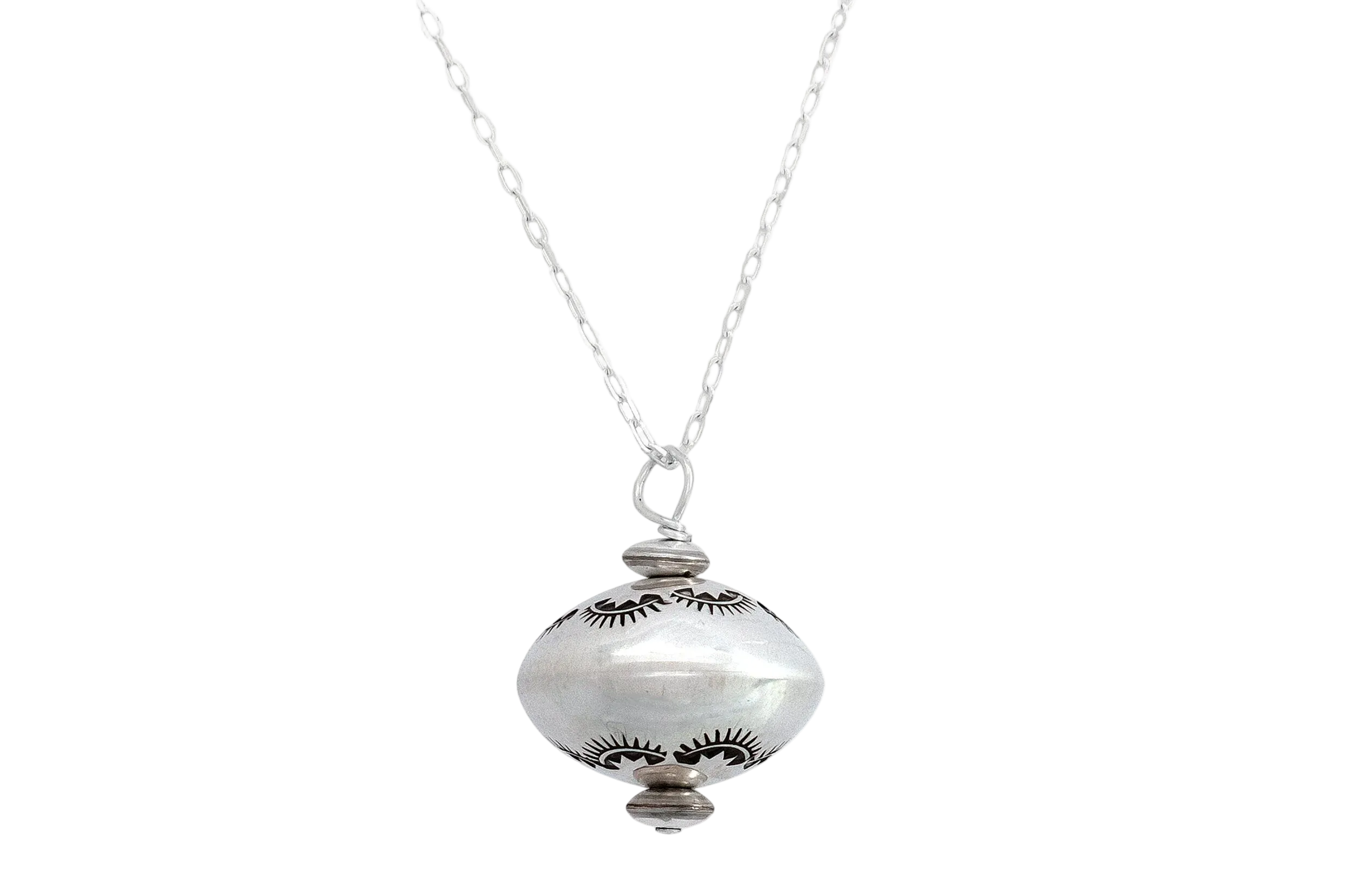 Dineh - Large Single Navajo Pearl Necklace