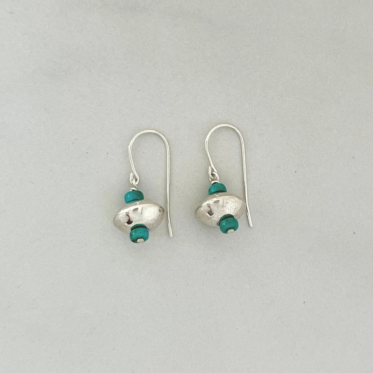 Dineh - Mini Navajo Pearls with Kingman Turquoise Earrings