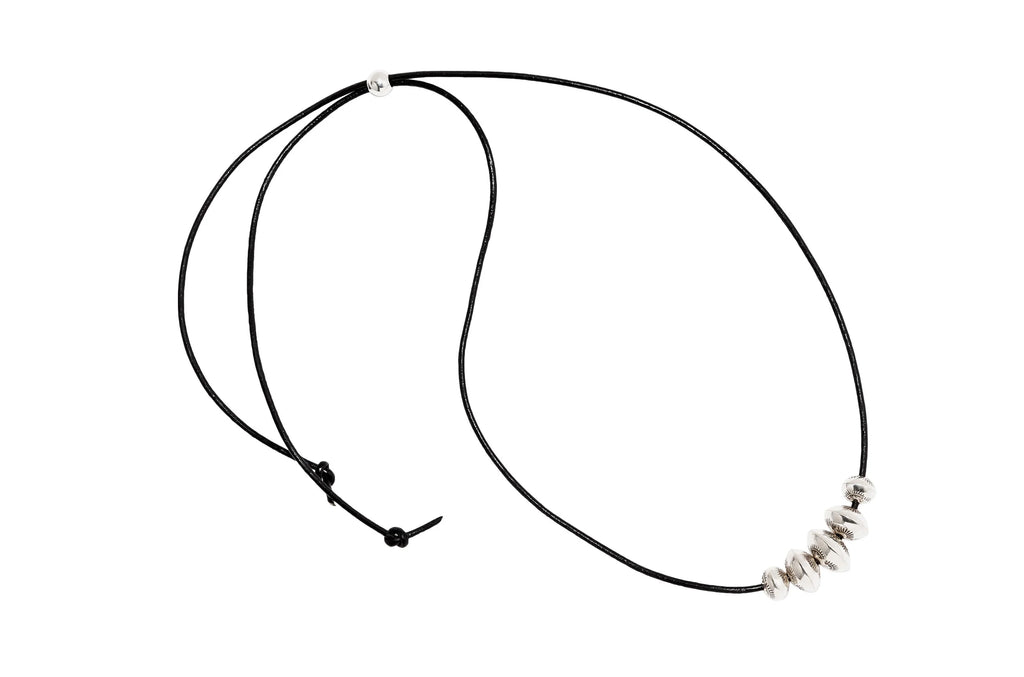 Dineh - Navajo Pearl Necklace on Black Leather