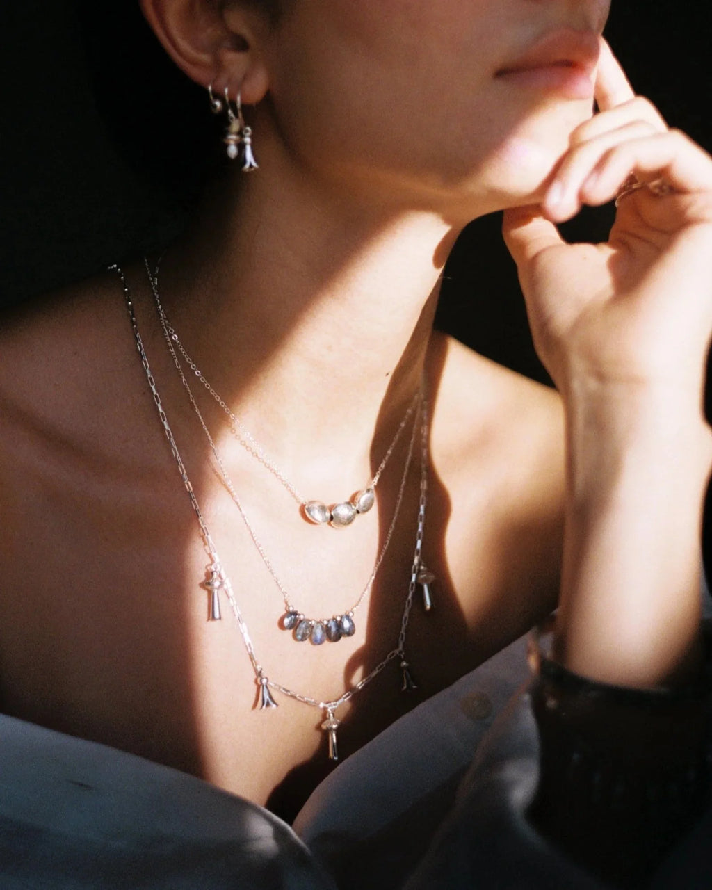 Dineh - Triple Navajo pearl Coin Necklace