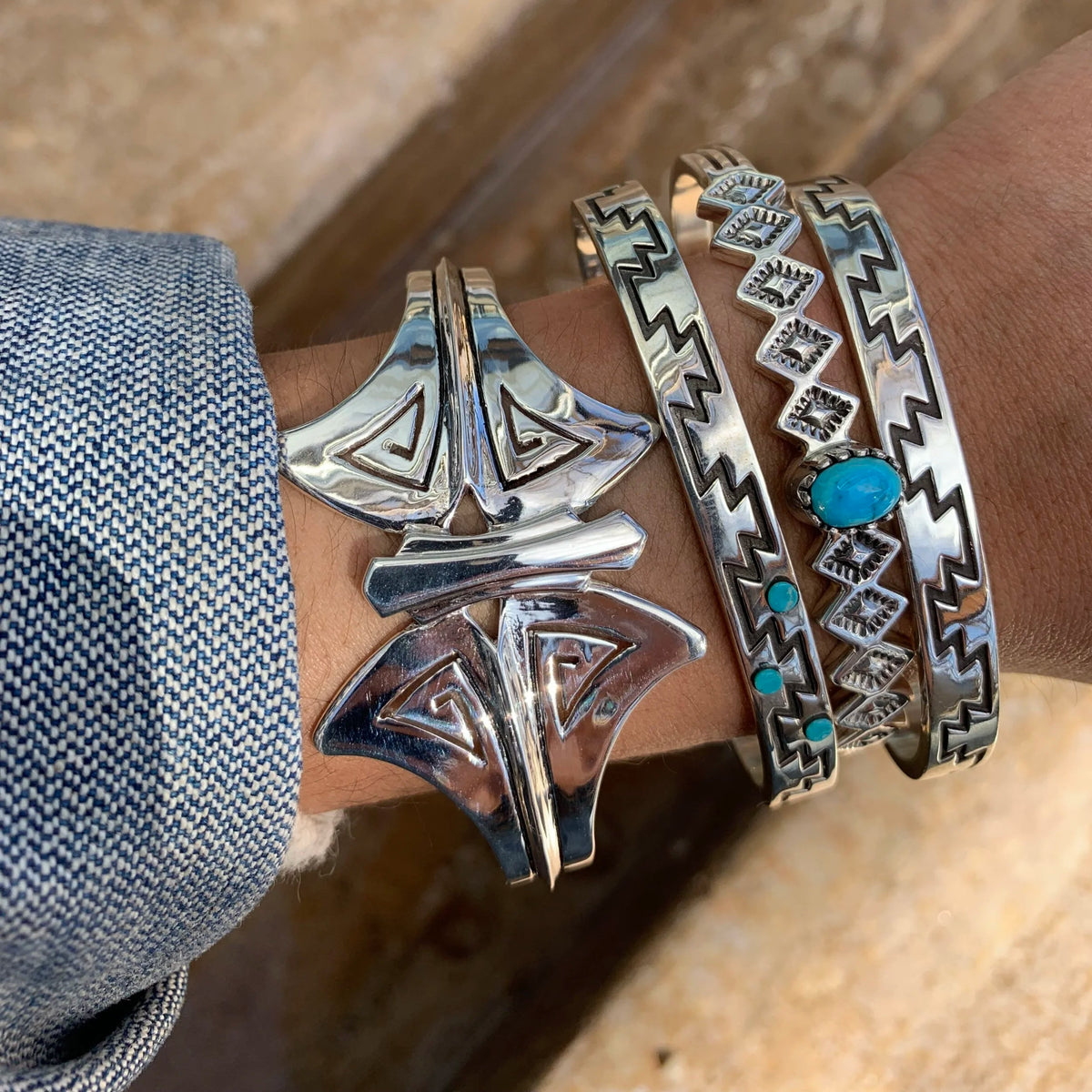 Dineh - Juniper Bracelet with 3 Sleeping Beauty Turquoise