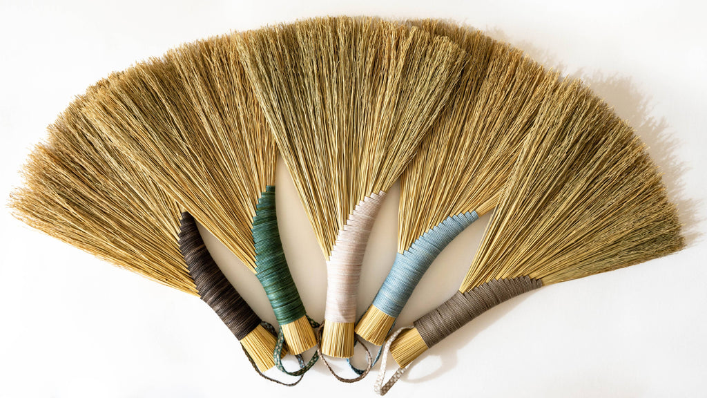 Turkey Wing Handbroom