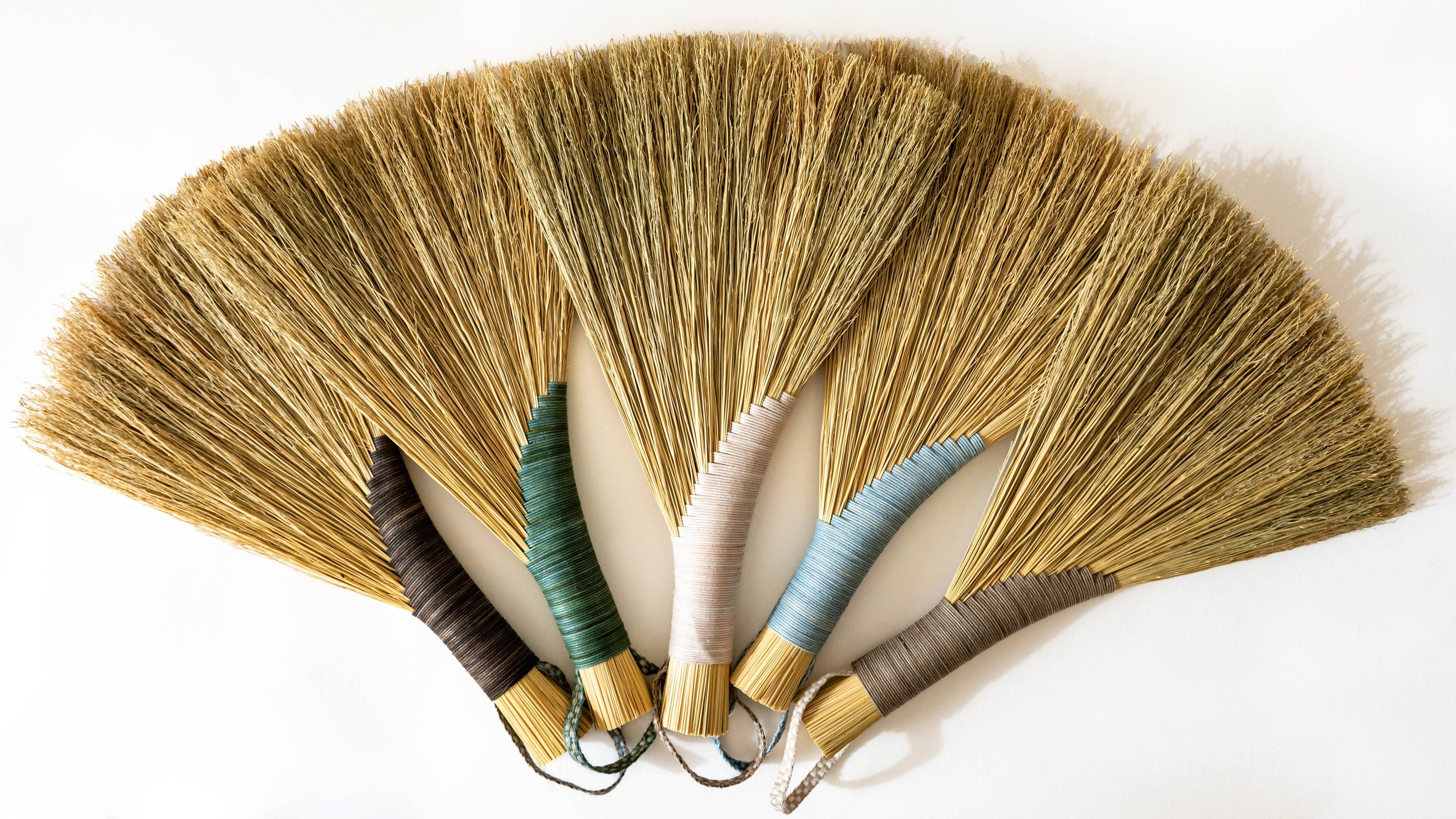 Turkey Wing Handbroom