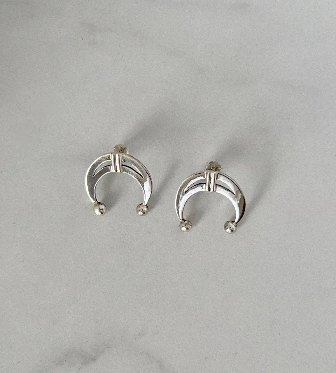 Dineh - Naja Studs